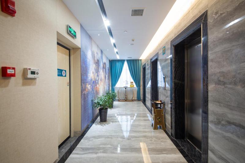 Friend Zhangjiajie Hotel-Free pick-up-Free Laundry - image 37