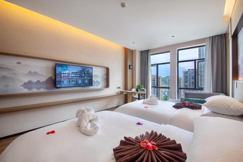 Friend Zhangjiajie Hotel-Free pick-up-Free Laundry - image 13