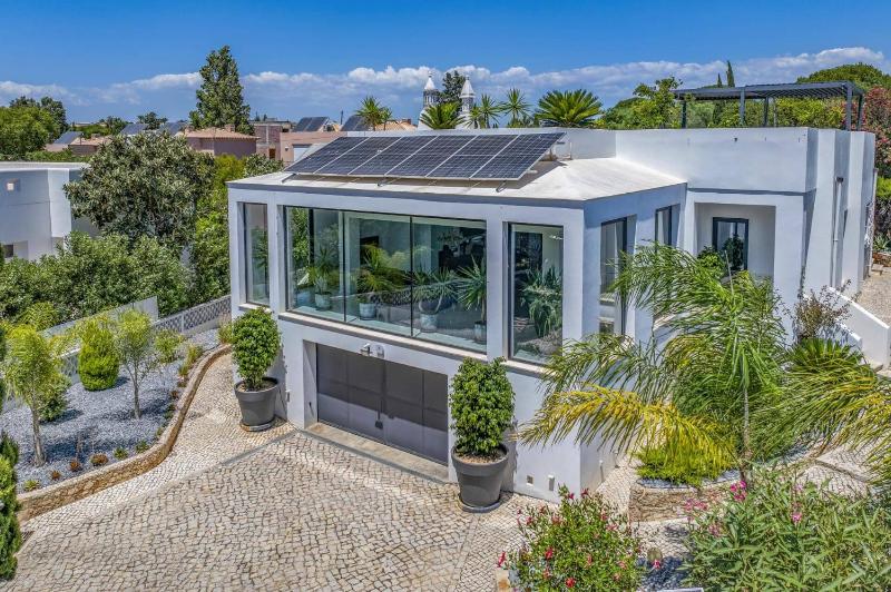 Villa Sylisia by Villa Plus - image 18