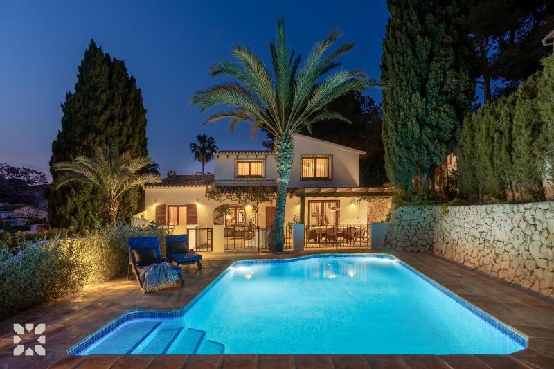 Villa Sandro by Abahana Villas - image 28