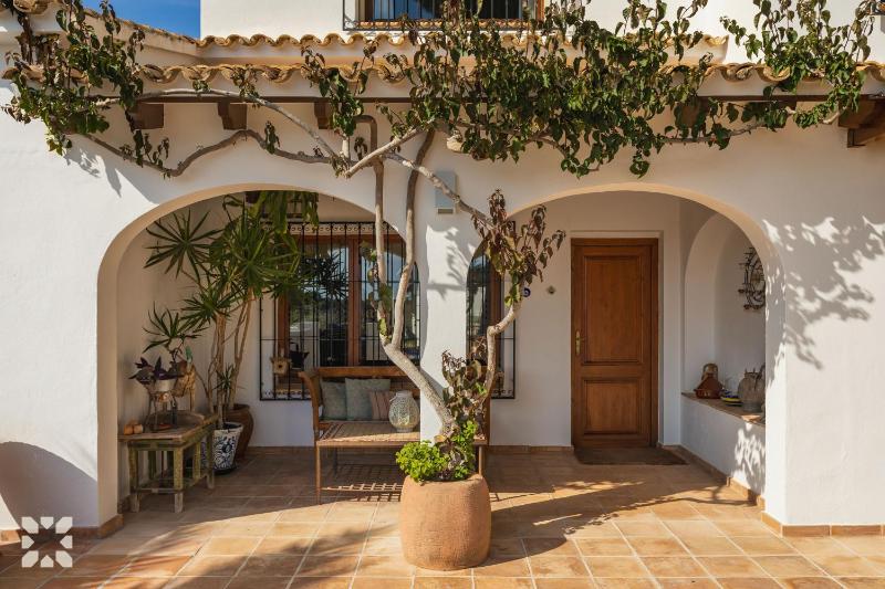 Villa Sandro by Abahana Villas - image 13