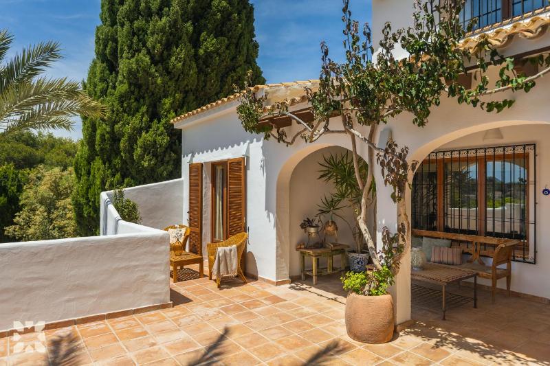 Villa Sandro by Abahana Villas - image 3