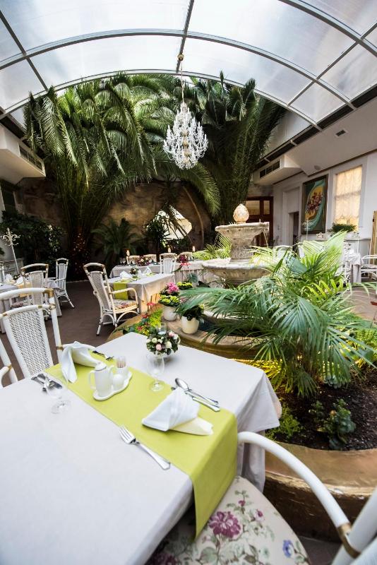Golden Royal Boutique Hotel & Spa - image 43
