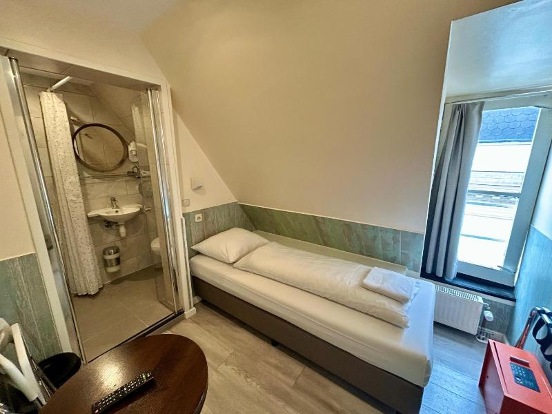 Hotel Damrak Inn - image 14