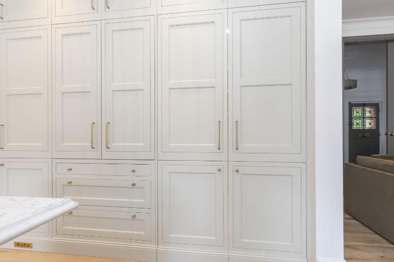 Luxury Period Home with Sauna and Gym - image 39