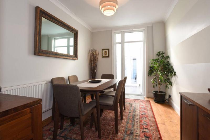 Air Maison - Eastside Hideaway - Short Walk to Southsea - image 10