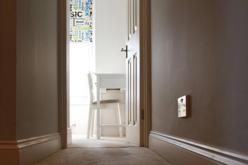 Air Maison - Eastside Hideaway - Short Walk to Southsea - image 19