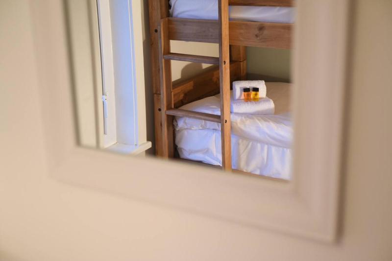 Air Maison - Eastside Hideaway - Short Walk to Southsea - image 16