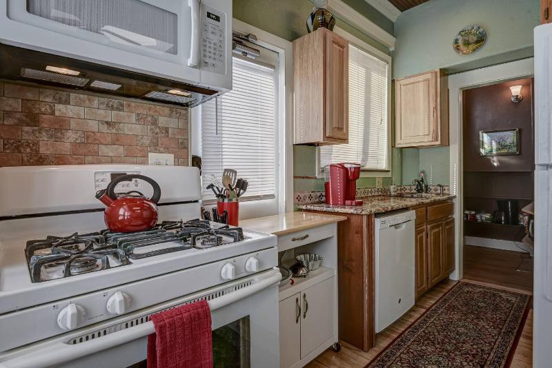 Penrose suite by Colorado College - image 17