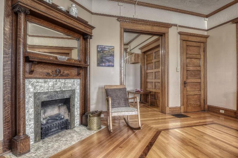 Golden Suite 1BR downtown/CC - image 17
