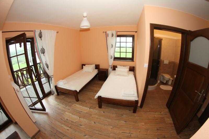 Quadruple Room with Balcony image 3