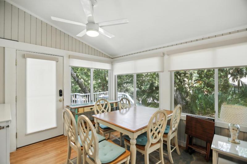 Charming Seabrook Island Retreat - image 15