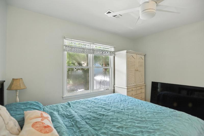 Charming Seabrook Island Retreat - image 8