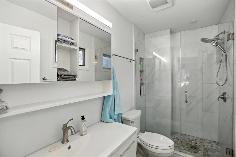 Charming Seabrook Island Retreat - image 26