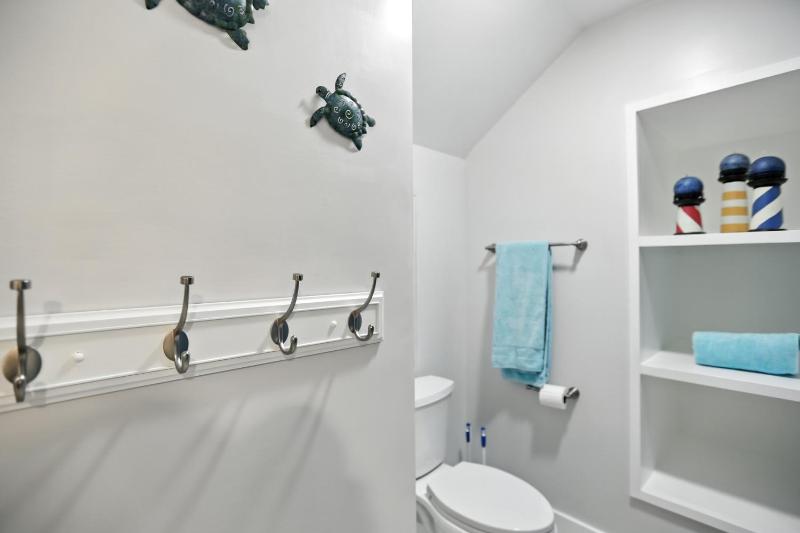 Charming Seabrook Island Retreat - image 27