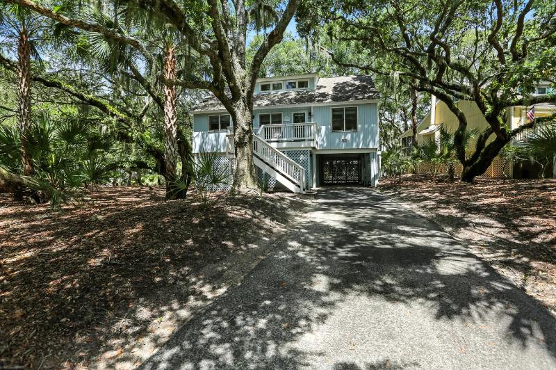 Charming Seabrook Island Retreat - image 25