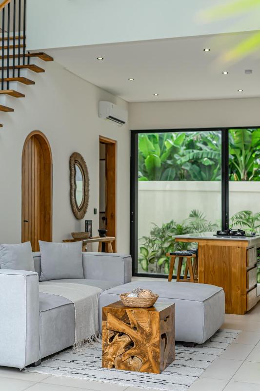 Villa Awanara - Boutique 1BR Escape in Canggu - image 19