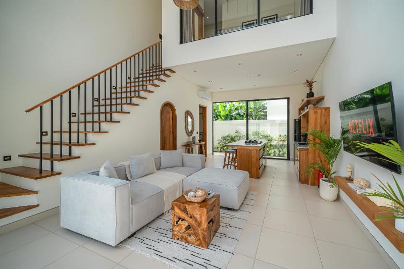 Villa Awanara - Boutique 1BR Escape in Canggu - image 27