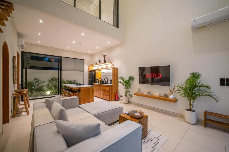 Villa Awanara - Boutique 1BR Escape in Canggu - image 39