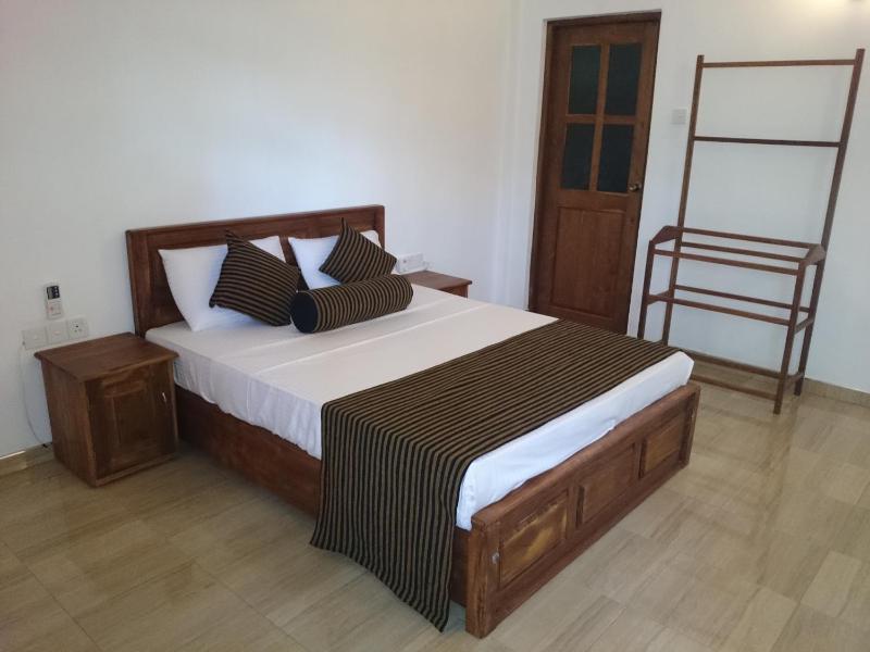 Isanka Lion Lodge - image 16