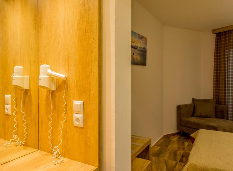 Triple Room image 4