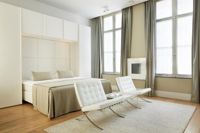 Classic Suite image 1