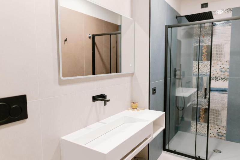 Stella D'Oro Rooms - image 12