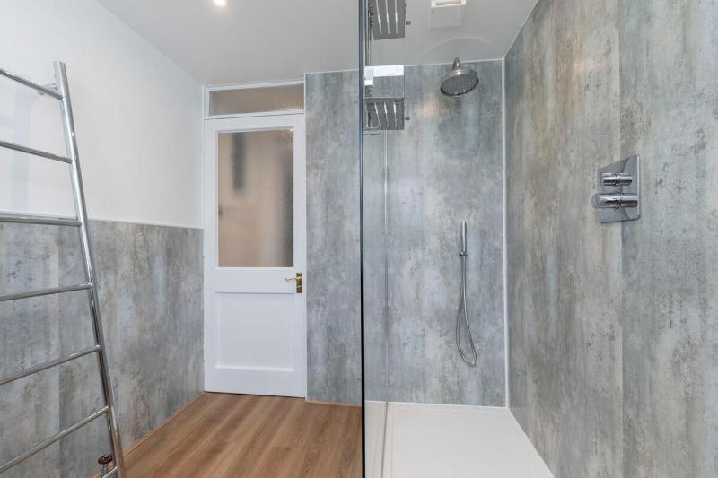 Charming Two Bedroom Apartment in Fairview - image 7