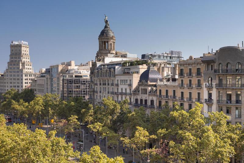Passeig de Gràcia by Enjoybcn - image 12