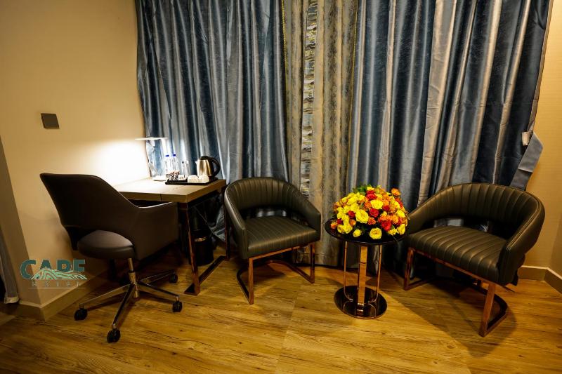 Cape Hotel - image 2