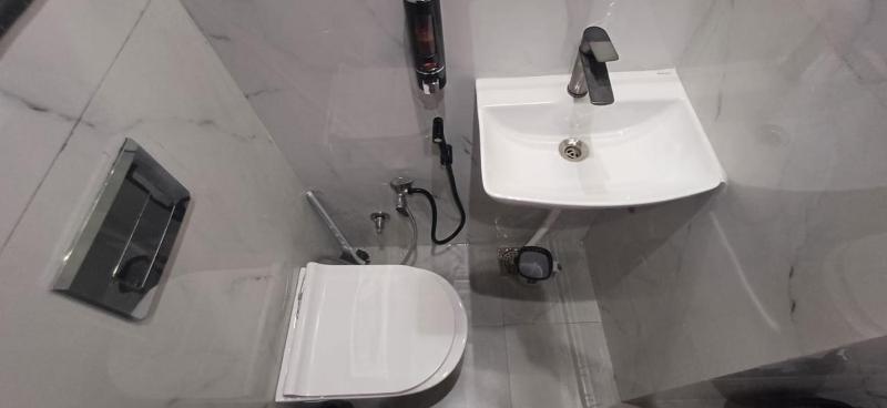 Raghav Vilas Luxury 2BHK Near Vishwanath Temple - image 3