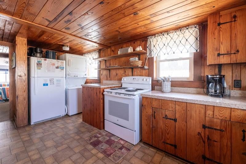 Dots Dream - KDH MP 6 Historic Oceanfront Cottage Ocean View - image 50