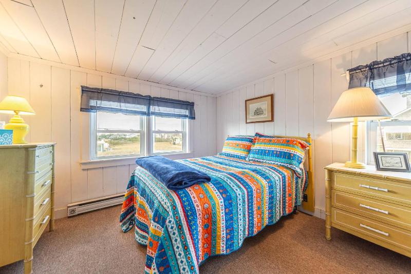 Dots Dream - KDH MP 6 Historic Oceanfront Cottage Ocean View - image 44