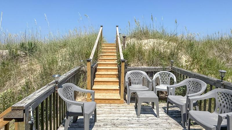 Dots Dream - KDH MP 6 Historic Oceanfront Cottage Ocean View - image 2