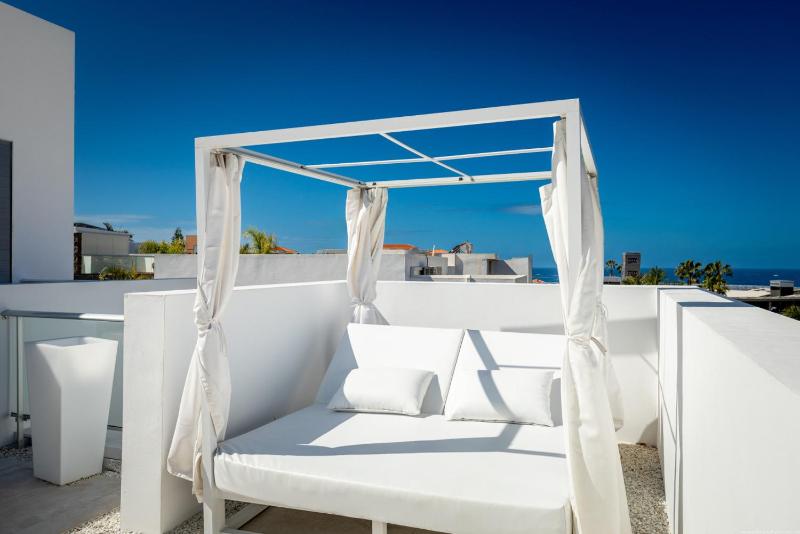 Luxury Villa Del Duque Renovated - image 39