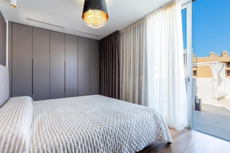 Luxury Villa Del Duque Renovated - image 22