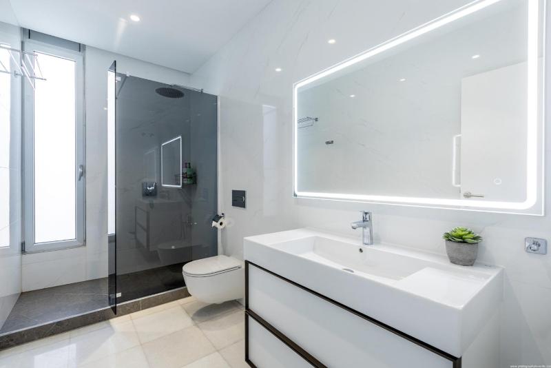 Luxury Villa Del Duque Renovated - image 20
