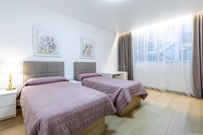 Luxury Villa Del Duque Renovated - image 8