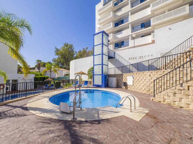 Cubo's Beach Side Los Patos Apartment & Parking - image 4