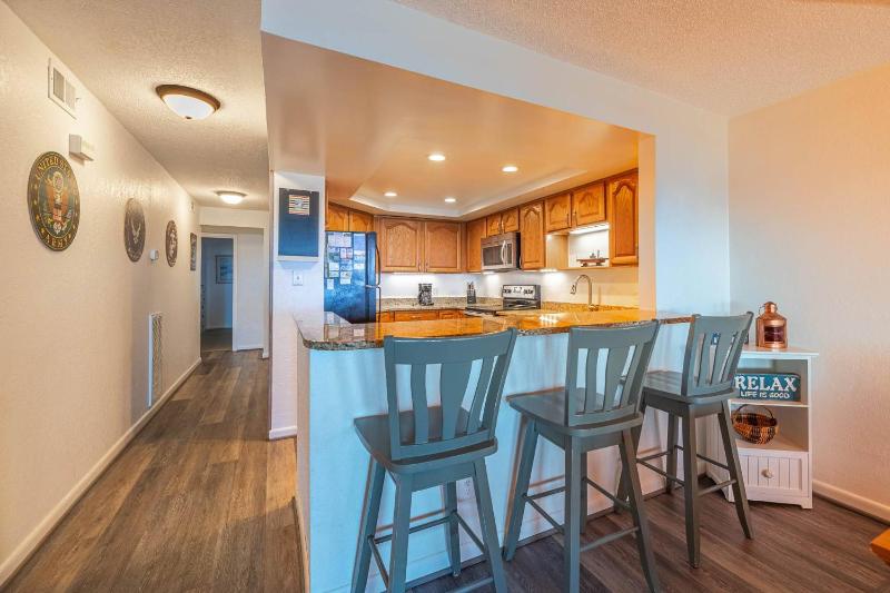 Heron Cove 203N - Nags Head Oceanfront Luxury 3 BR Condo Flex Stays Pool - image 21