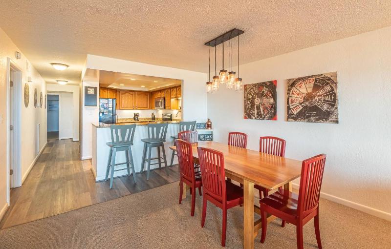 Heron Cove 203N - Nags Head Oceanfront Luxury 3 BR Condo Flex Stays Pool - image 24