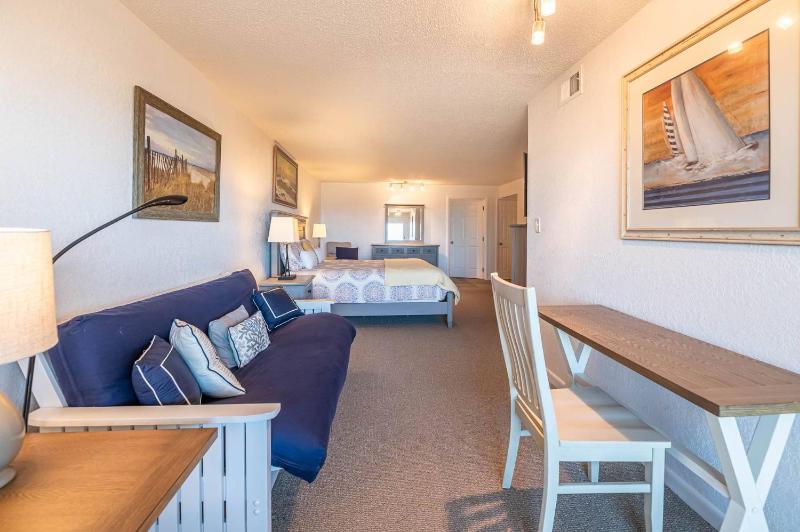 Heron Cove 203N - Nags Head Oceanfront Luxury 3 BR Condo Flex Stays Pool - image 26