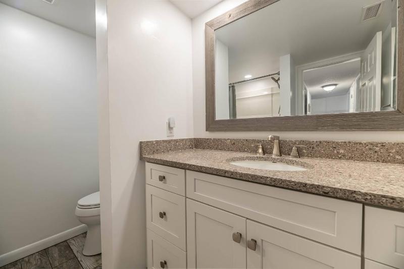 Heron Cove 203N - Nags Head Oceanfront Luxury 3 BR Condo Flex Stays Pool - image 16