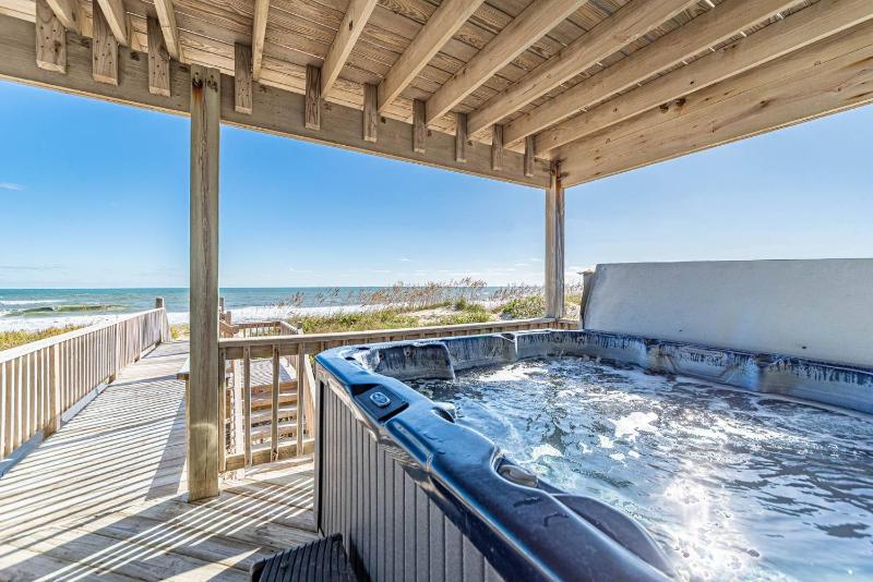 Jubilee by the Sea - Village at Nags Head Oceanfront Ocean View Elevator Pool Hot Tub Flex Stays - image 3
