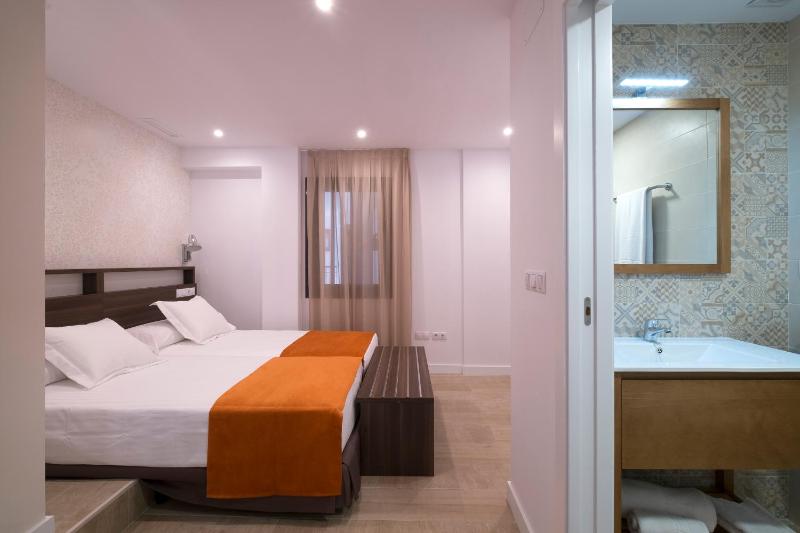 Standard Apartment image 4