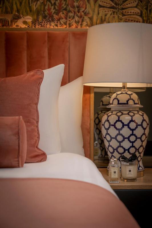 HYDE Hotel - image 3