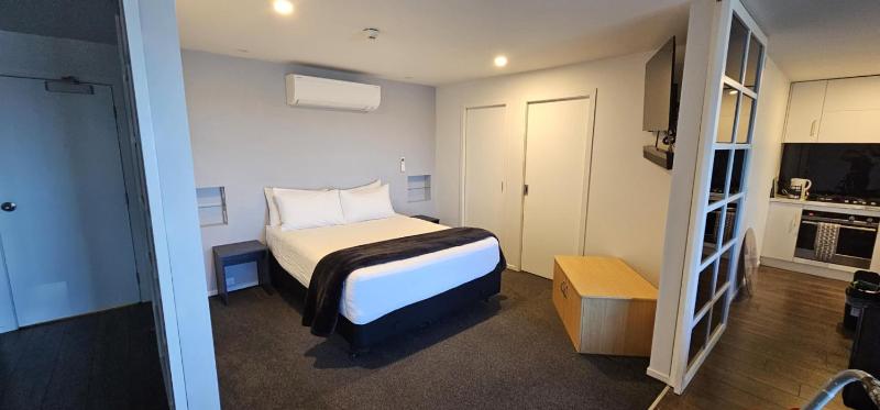Lakefront Lodge Taupo - image 23