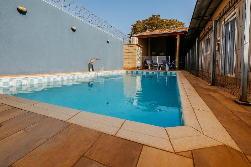 OLÍMPIA APARTS POUSADA apartamentos com cozinha e banheiro privativo PISCINA AQUECIDA - image 20