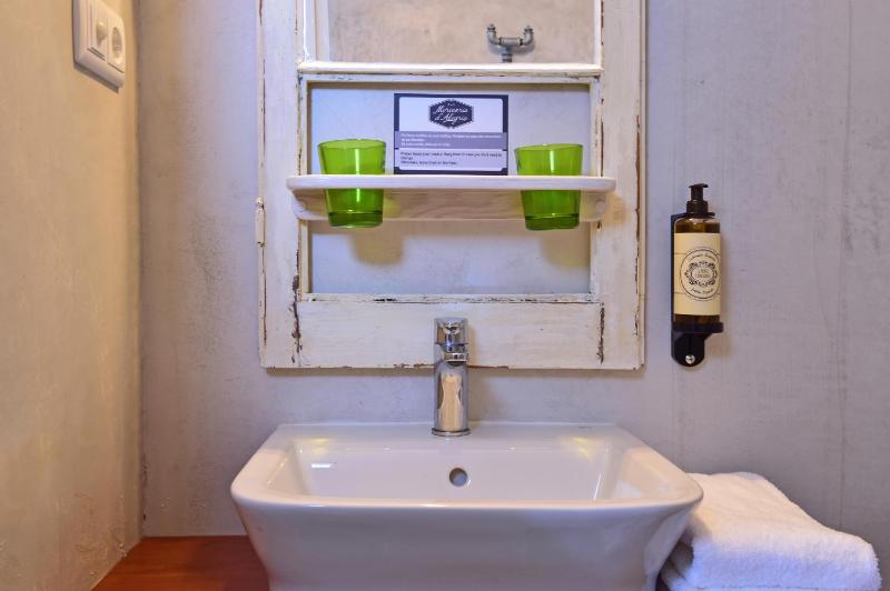 Superior Double Room image 3