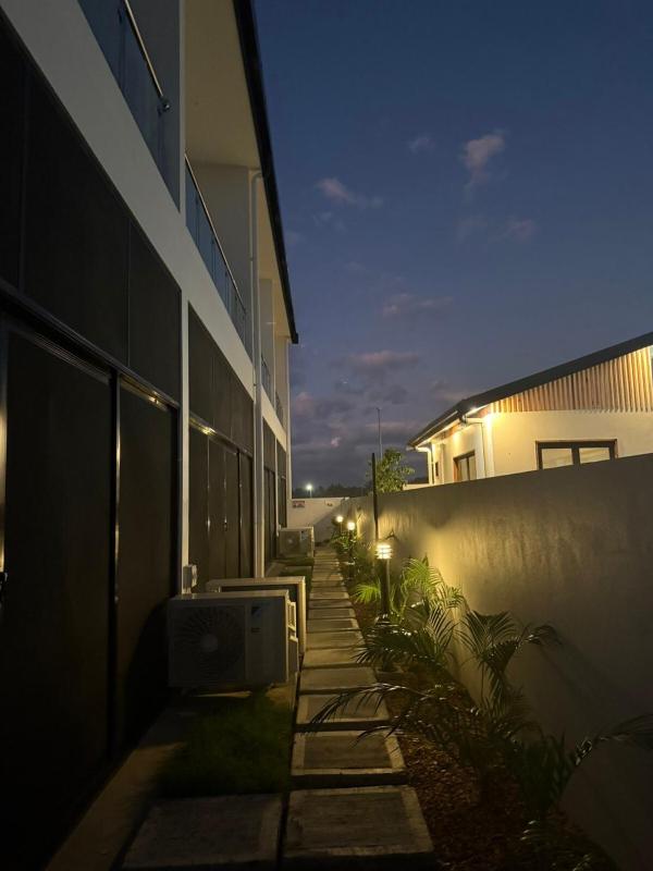 NEW Coral Bay 2Bdrm Apartment - Wailoaloa Palm Beach Estate - image 12